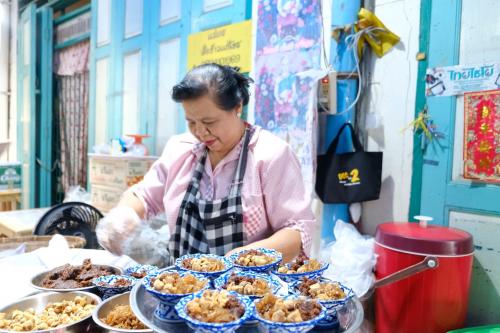 ข้าวแช่แม่อร